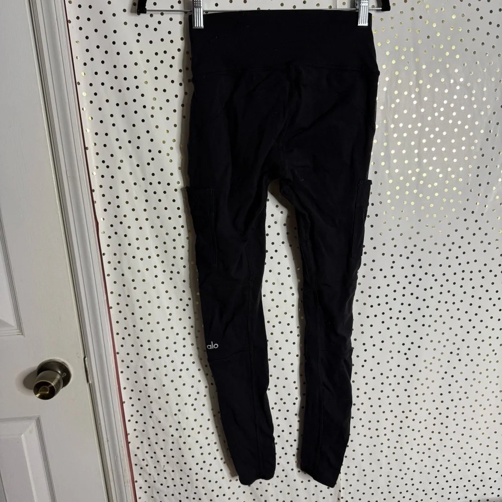 Alo Yoga Women's Black High-Waisted Pants